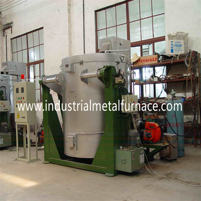 Tilting 400kg/H Oil Fired Melting Industrial Aluminum Melting Furnace For Metal Scraps